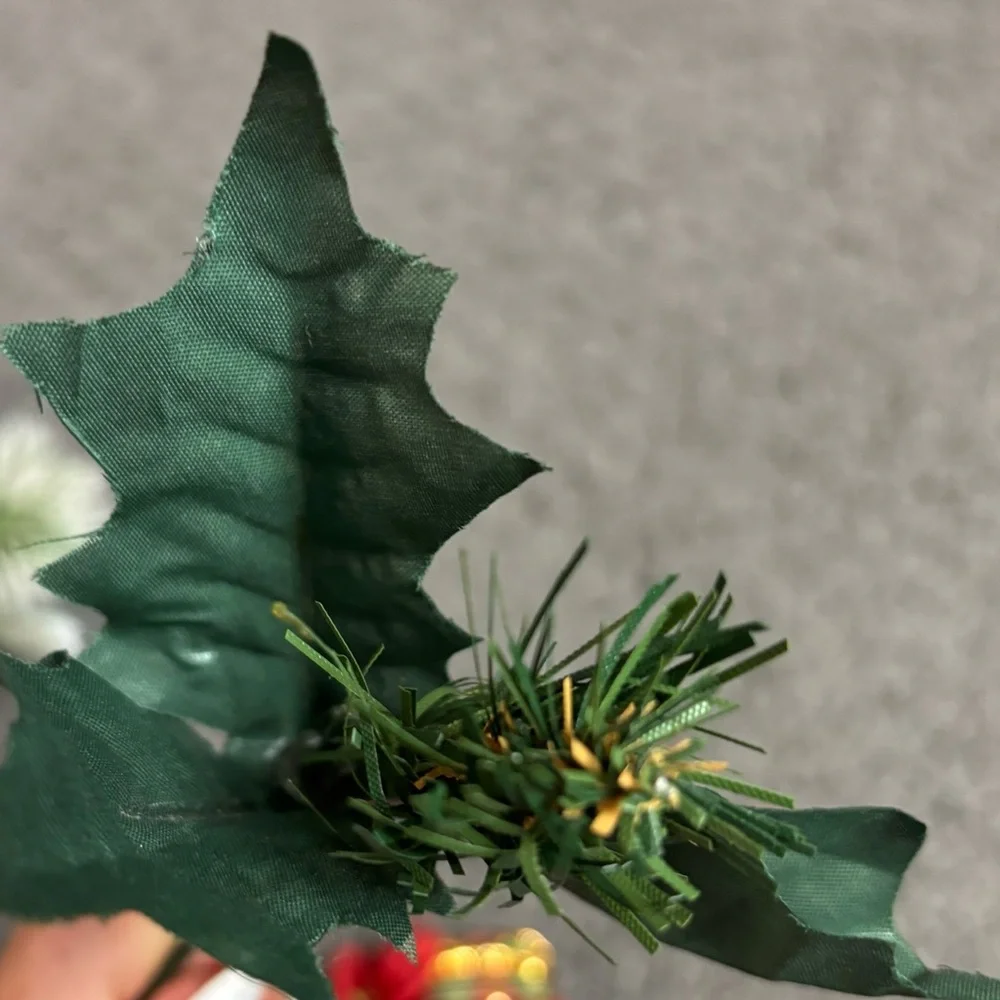 Poinsettia Silk Faux Flower Stems 3 Bunches Christmas Pine Cone 7” Artificial